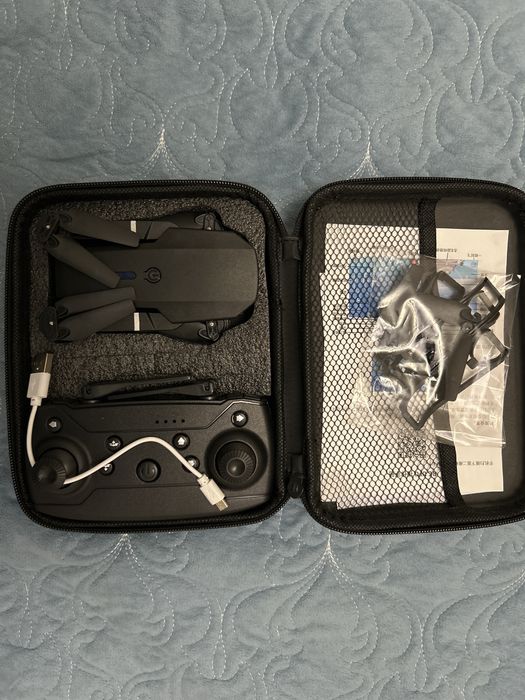 Дрон на радиоуправлении