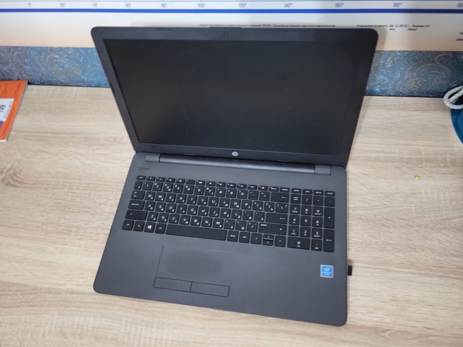 Ноутбук продам срочно