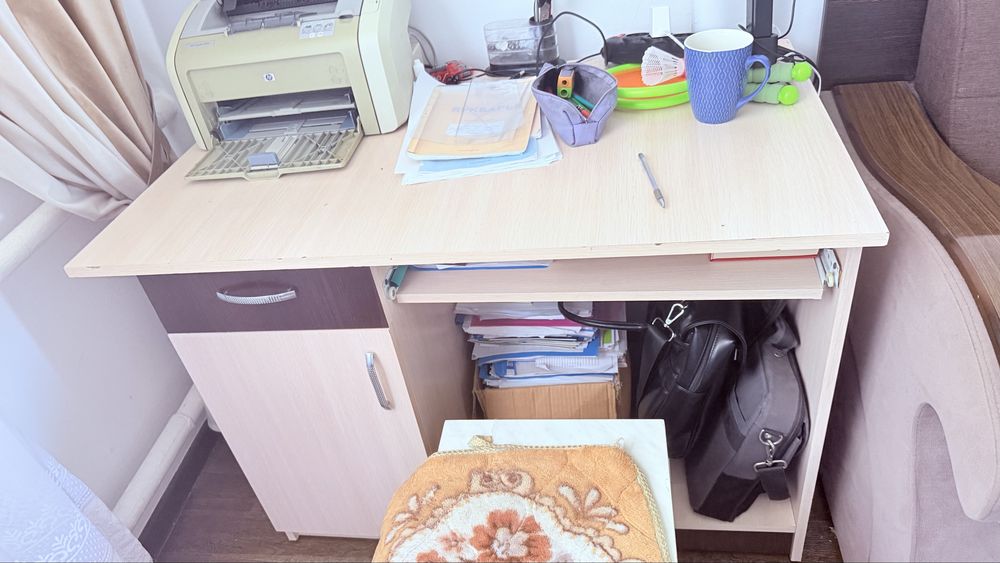 Компьюиерный стол