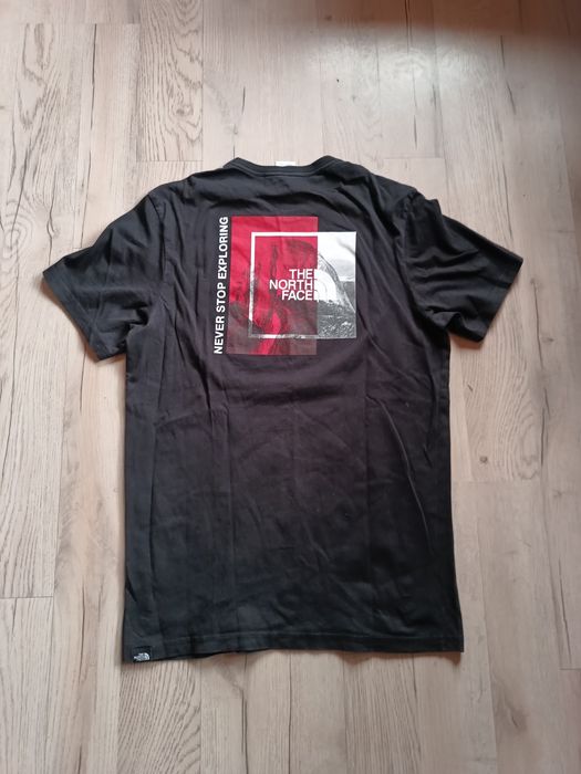 Tricou The North Face.