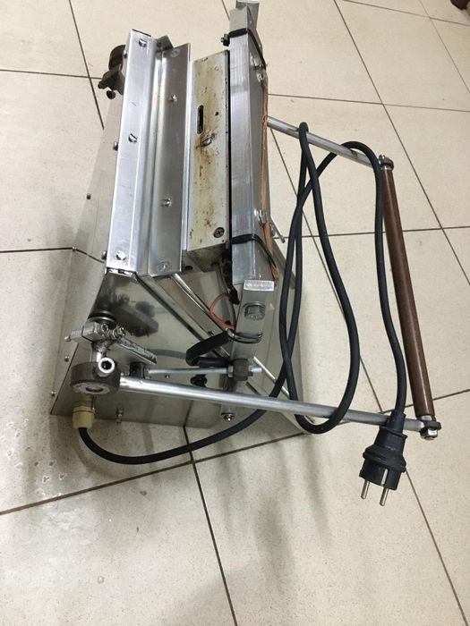 термоспояваща лепачка за найлонови и алуминиев пликове