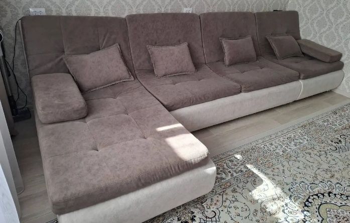 Диван угловой продажа срочная