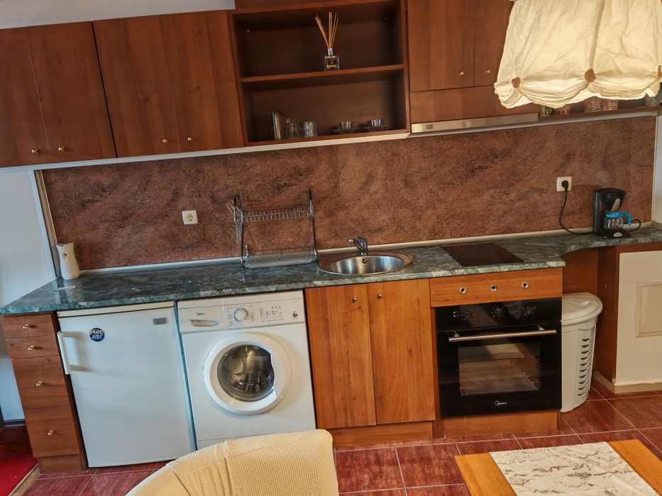 Апартамент  и студио под наем