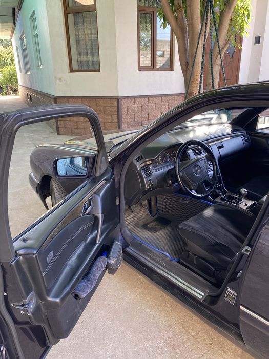 Mecedea benz w210