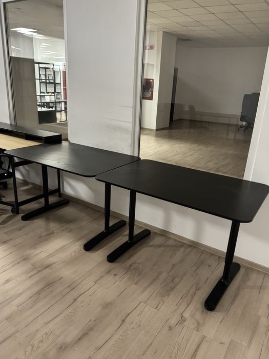 Biblioteci si birouri