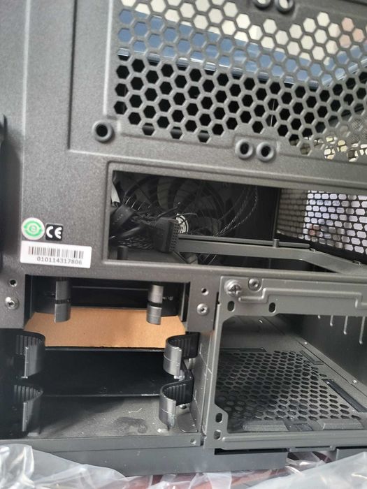 Carcasa PC Obsedian series 250D Mini ITX