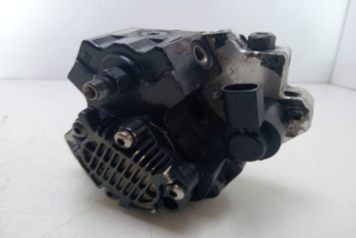 Pompa inalta presiune pompa inalte 0445010090 Audi A4 B7 seria