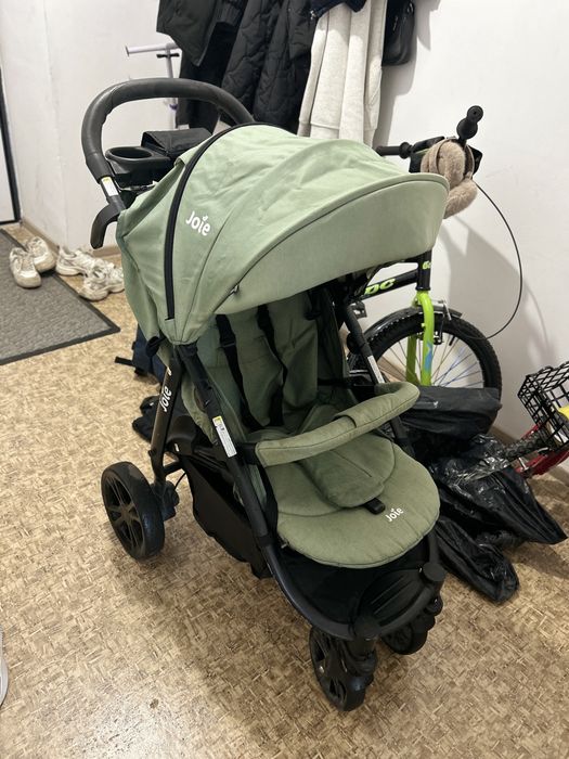 Продам коляску JOIE
