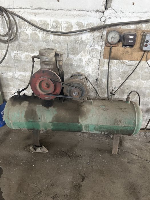 Продам компрессор