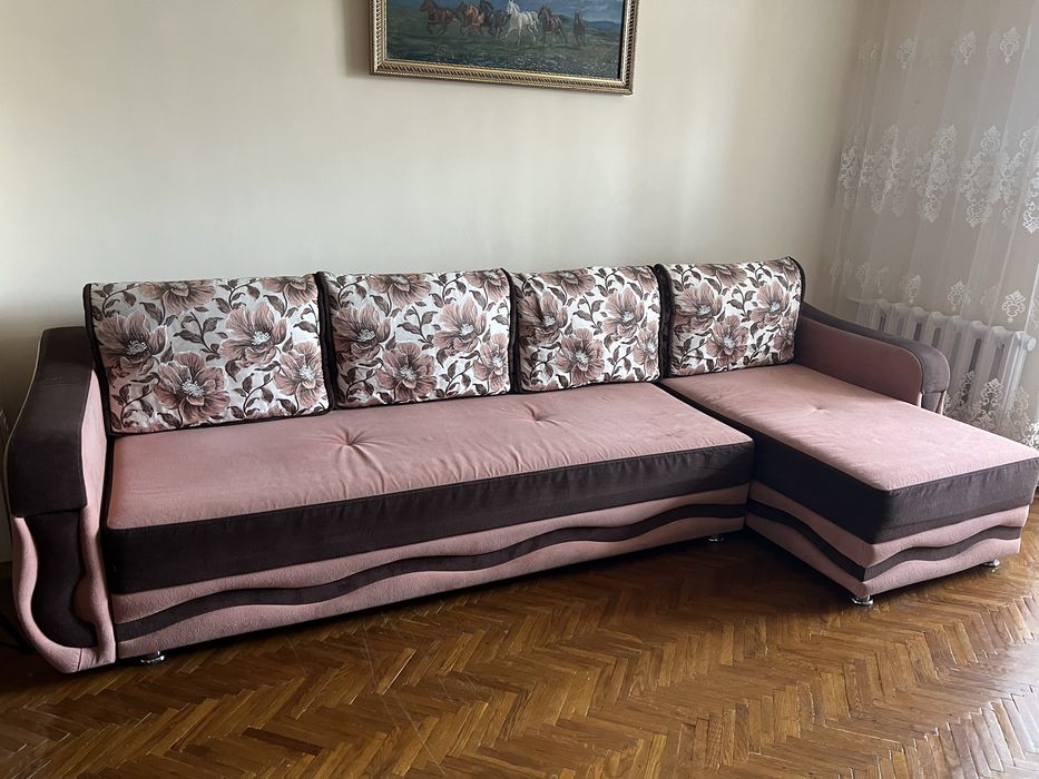Угловой диван 3-х метровый