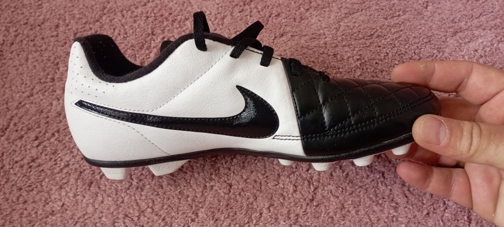 Бутонки Nike tempo