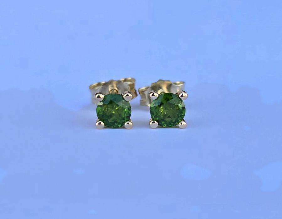 Cercei din aur galben 18k cu cromdiopsid natural