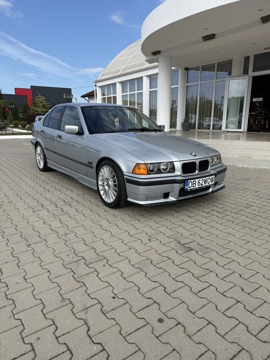 BMW E36 320 i manual 125454 km pachet M