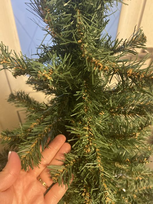 Продам елку 1.50