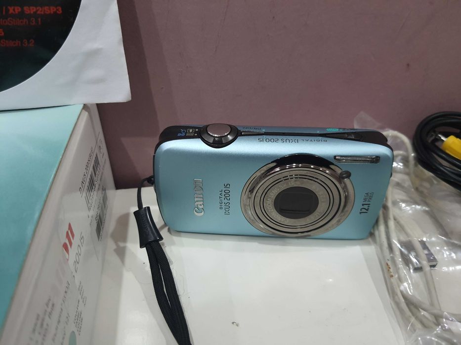 Продавам оригинален японски цифров фотоапарат Canon