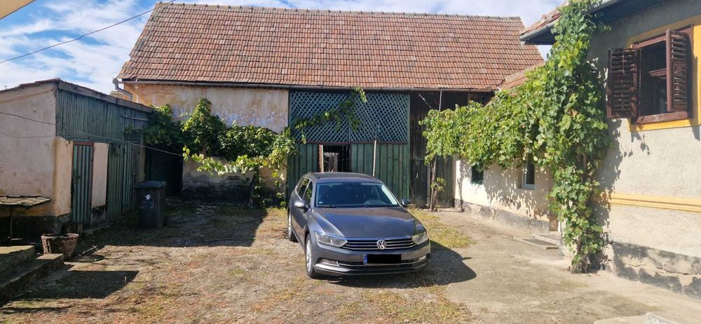 Casa de vanzare cu gradina si curte Drasov Jud. Alba