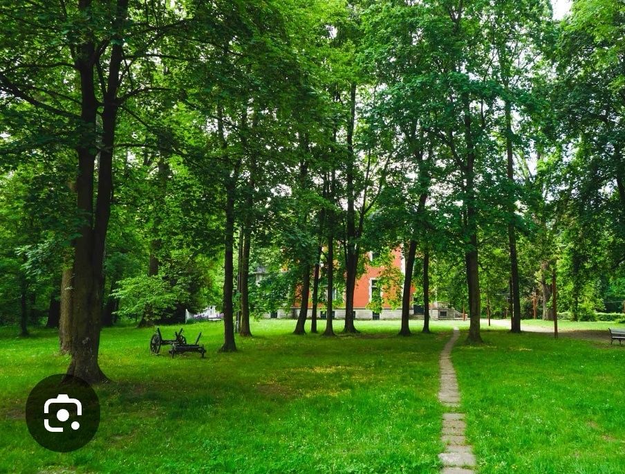 Castelul si parcul Ghica Dofteana, domeniu de 10,7 ha, mon. istoric