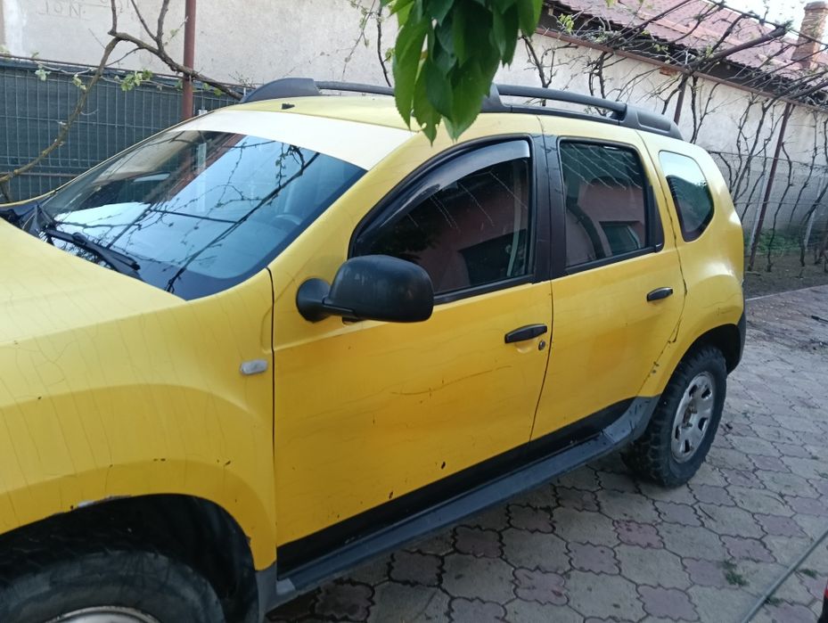 Duster de vanzare
