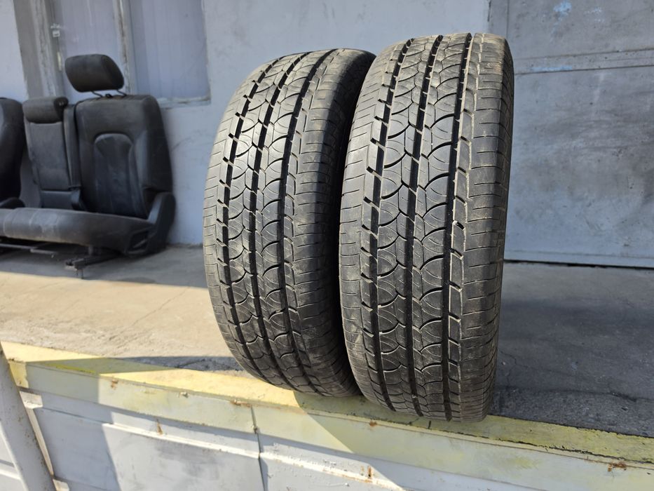 2 бр. гуми за бус 225/70/15C Barum DOT 1317 8 mm