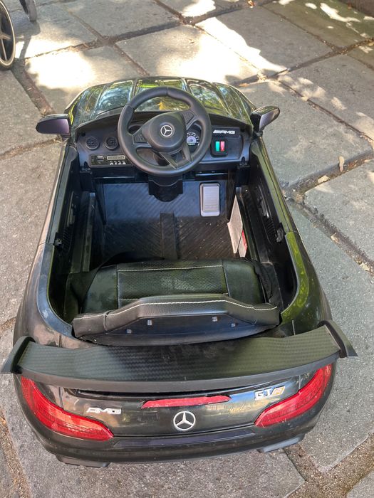 Mercedes AMG акумулаторна кола