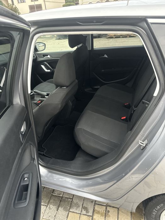 Vand Peugeot 308,1.6 hdi 120,euro 6,2015,209000 km,car play,led,import