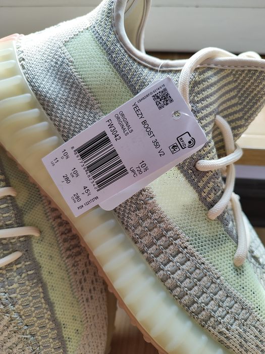 Yeezy boost 350 v2 размер 42-43