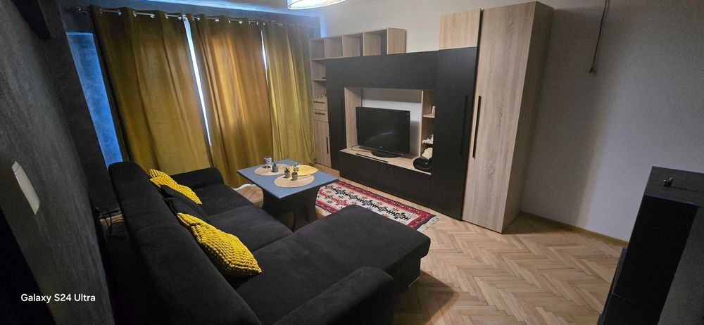 Apartament de închiriat