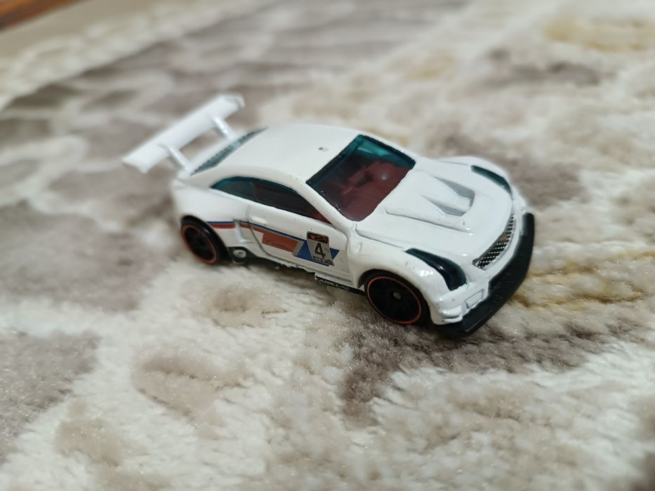 Машинки hot weels