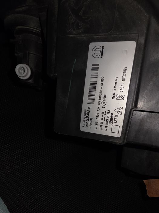 Peugeot 208 2008 Full Led facelift десен фар 23-