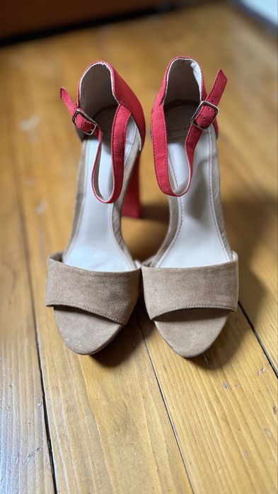 Sandale superbe bej-rosu, marimea 37