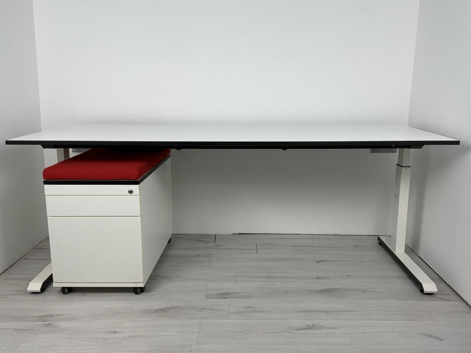 Бюро Sedus temptation C - ръчно регулиране на височината обзавеждане