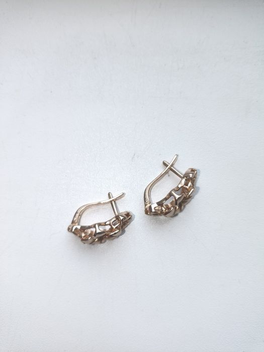 продам золотые серьги 585 пр