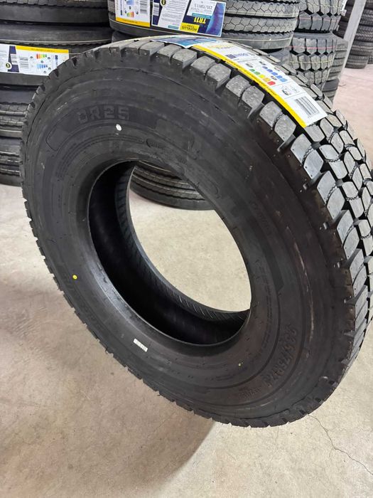 235/75R17.5 DR25 Accelus