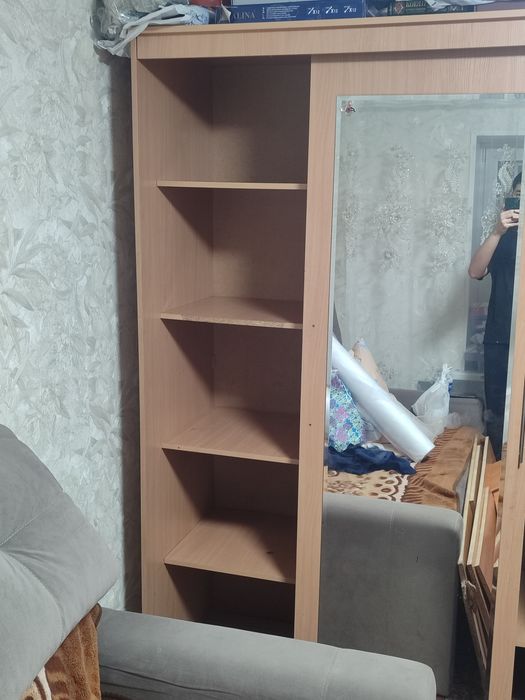 Отдам шкаф 210/150/60, либо на материалы
