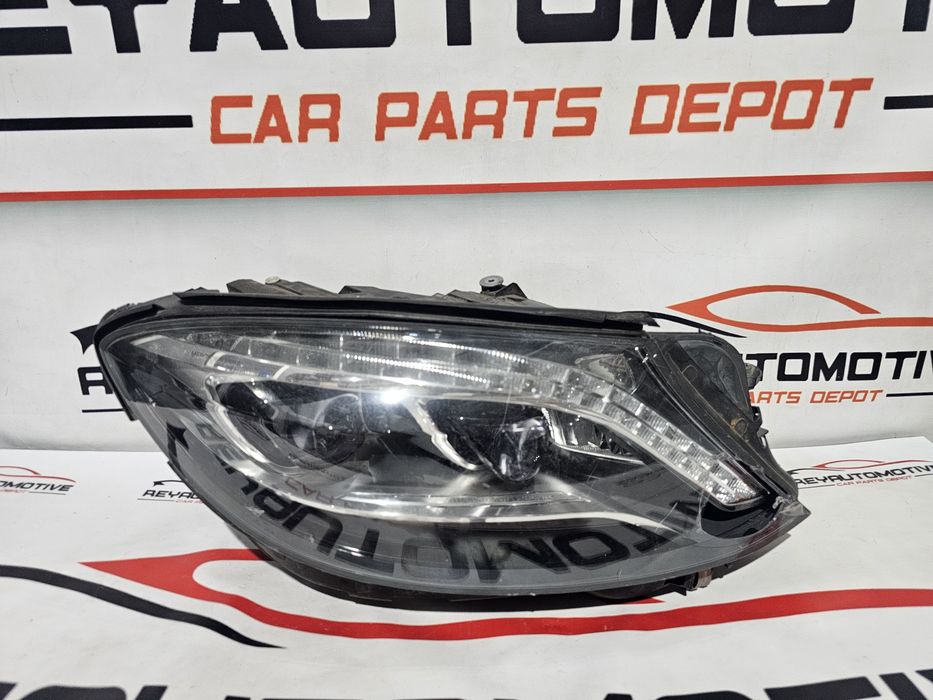 Far dreapta led Mercedes S Class W222 dupa 2014 avariat