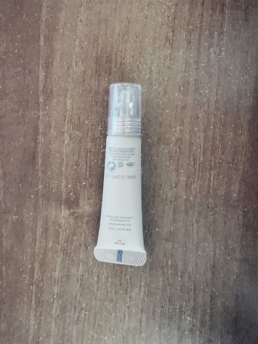 Fenty Beauty Bright Fix Eye Brightener