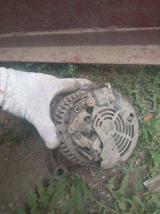 Стартер,генератор,гур  мерседес 124 оригинал Bosh