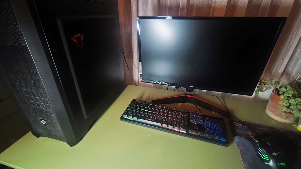 Setup/PC/Calculator Gaming–Ryzen 5 3600/GTX1660SUPER+monitor+periferic