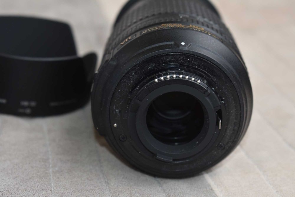 Obiectiv Nikon 18-105 impecabil