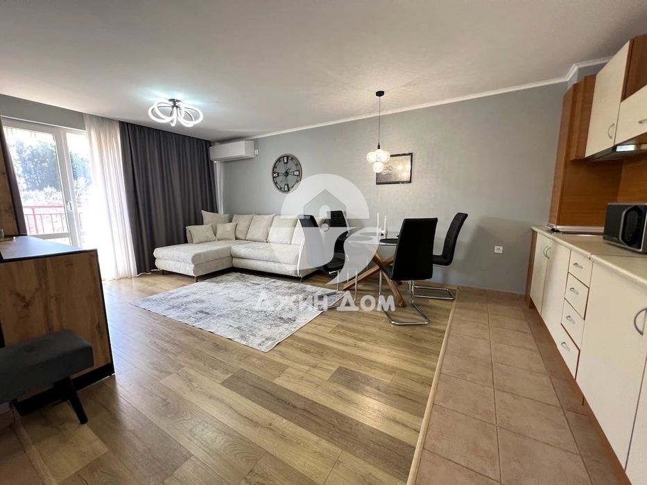Продава се Двустаен апартамент в к.к. Слънчев бряг - 71 кв.м за 747 €/кв.м - Снимка #2