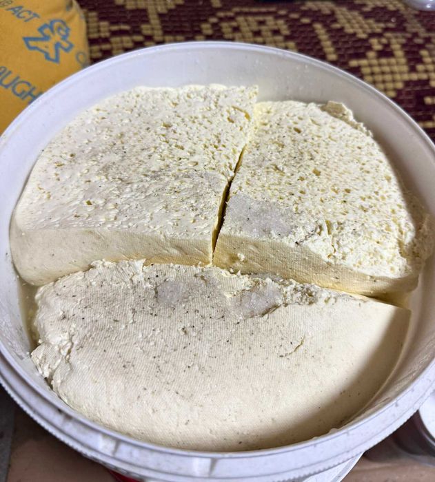 Brânză de la munte – 100% naturală, făcută cu suflet