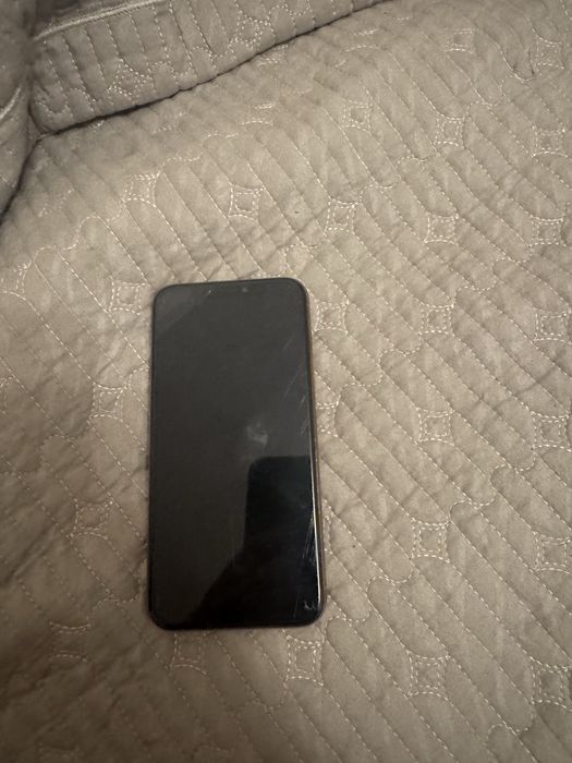 СРОЧНО!!!Продаю iphone 11 pro!Читайте описание
