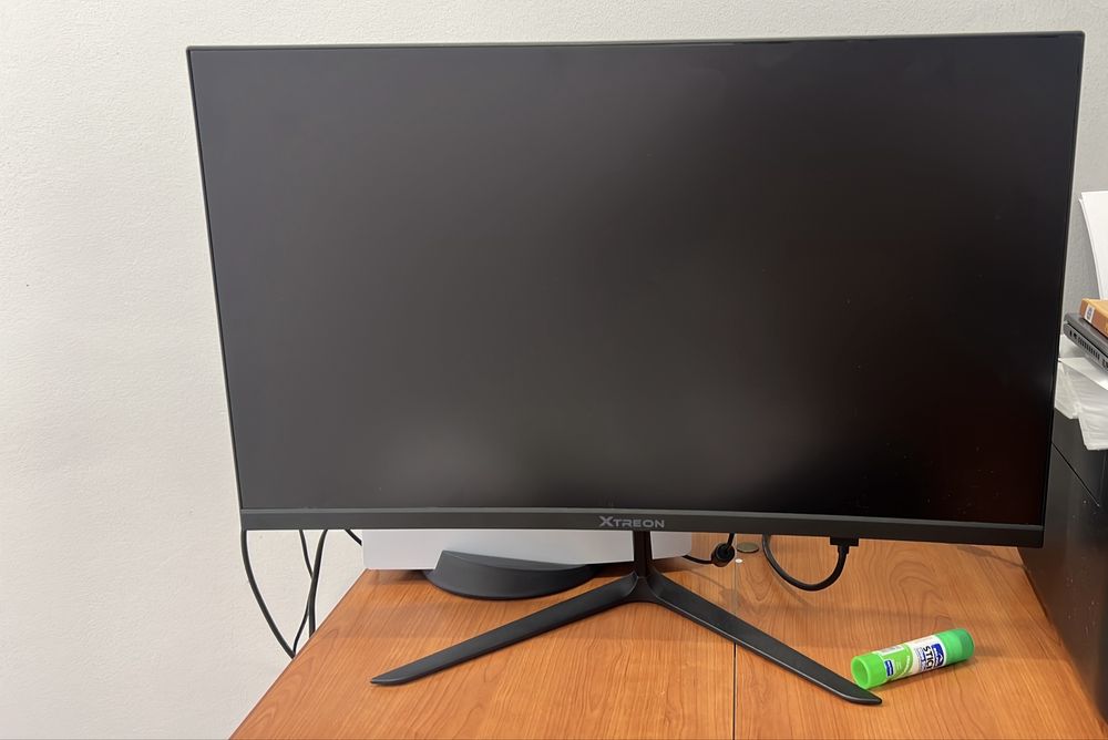 Продам новый монитор