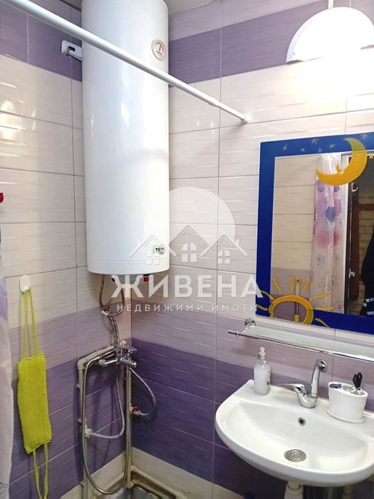 Продава панелен 2-стаен апартамент, Трошево (хол, спалня, кухня)