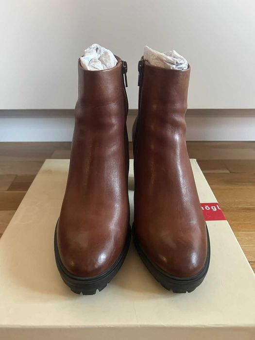 Боти HOEGL с ток от естествена кожа