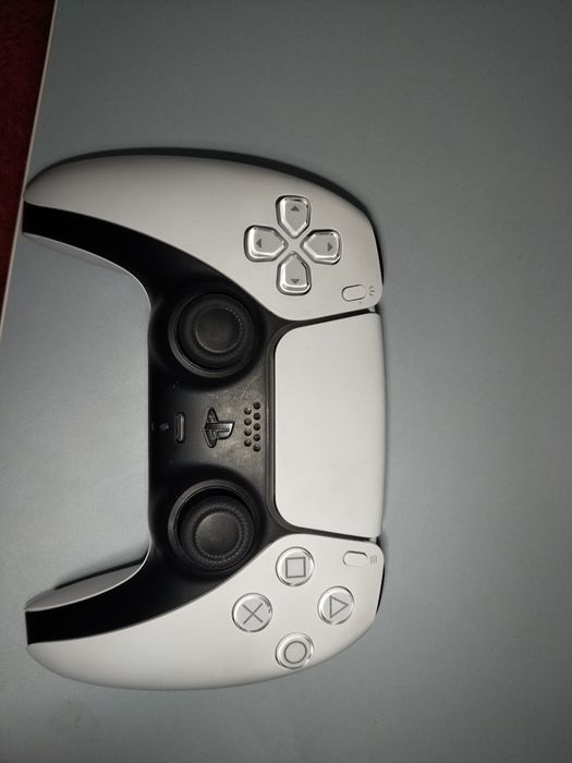 Пс 5 слим 1 джостик