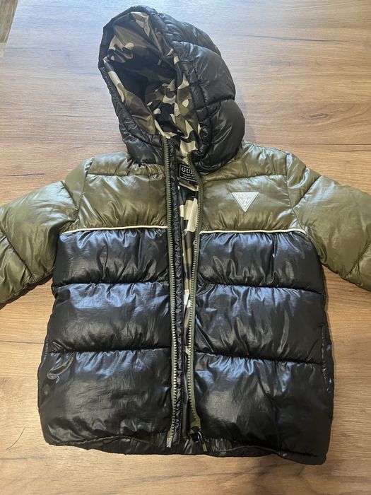 Зимно яке Guess размер 6-7 години