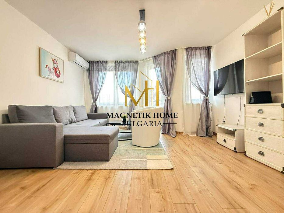 Разкошен двустаен апартамент с отделна кухня до у-ще ”Иван Вазов”