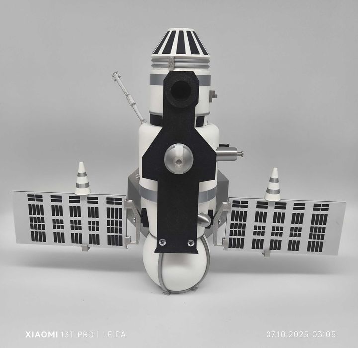 Сборная модель Венера-7 космический аппарат