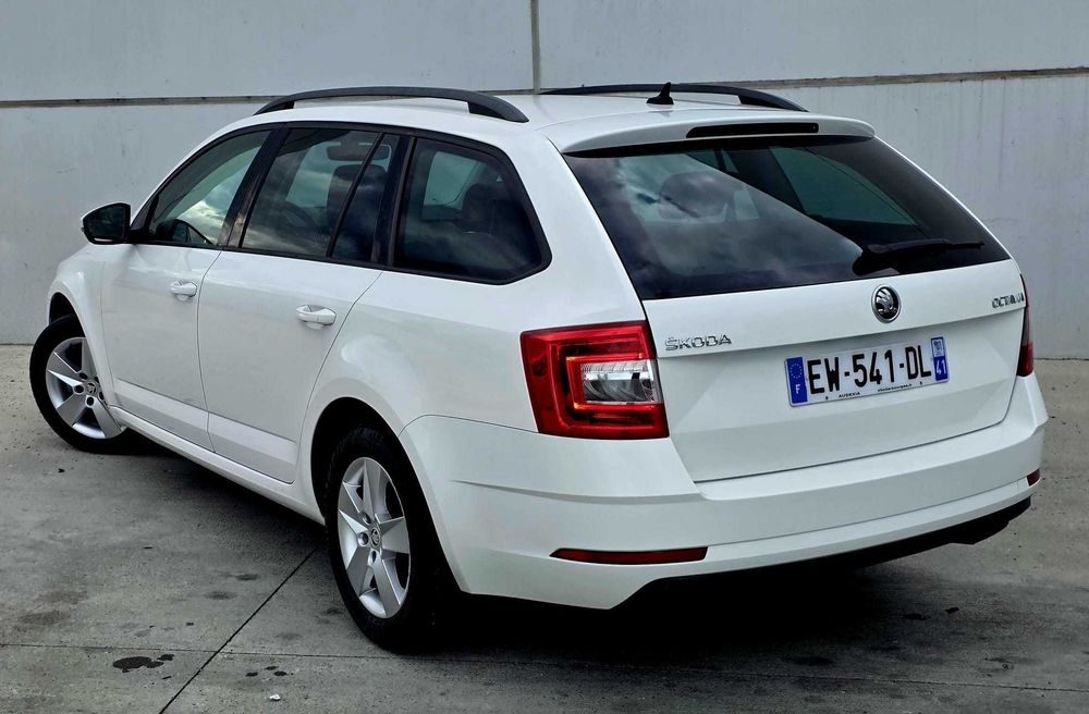 SKODA Octavia 2018 — imagine 5